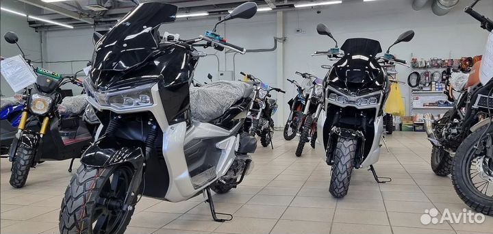 Максискутер promax ADV 200 (replica honda)