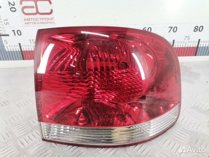 Фонарь задний для Volkswagen Touareg 1 7L6945096P
