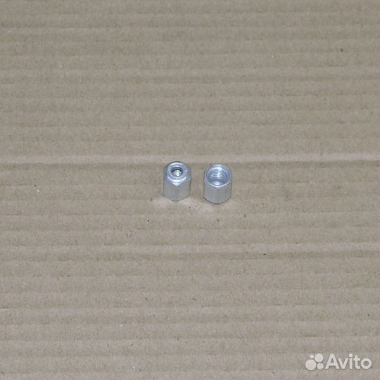 Гайка накидная М 8*1,0 (трубка д.4) (S10)