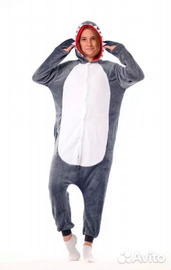 Продаю кугуруми Акула (унисекс)