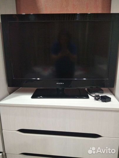 Телевизор ЖК 32 дюйма бу Supra на запчасти
