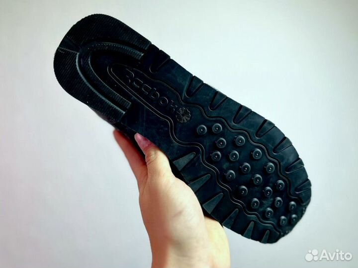 Кроссовки Reebok легкие