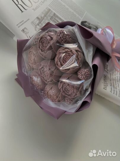 Цветы из шоколада, букет пионов