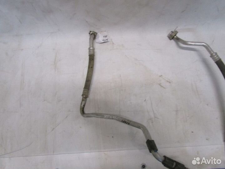 Трубка кондиционера VW Jetta 2011 (1.6 clra 5C0820