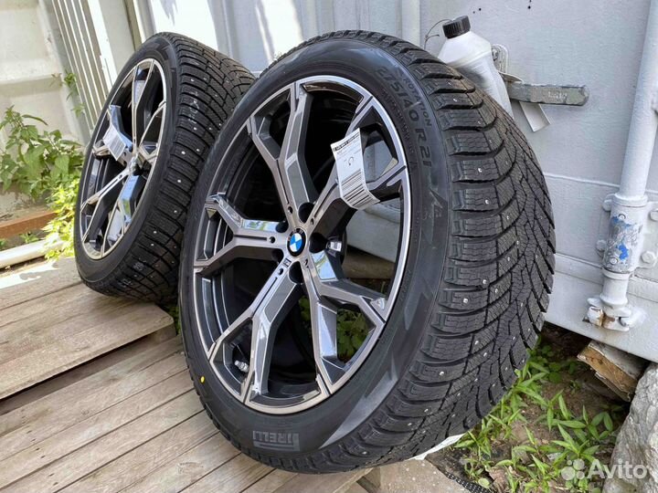 Зимние колеса G05/06 BMW X5/X6 R21 Double Sp 741M