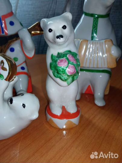 Статуэтки цирковые медведи Дулево