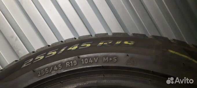 Pirelli Winter Sottozero 3 255/45 R19