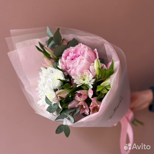 Букет цветов «Капкейк» (пион, альстромерия)