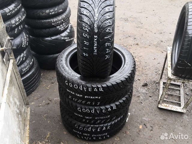 Goodyear UltraGrip Extreme 215/55 R17