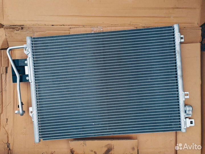 Радиатор кондиционера renault Logan Sandero largus