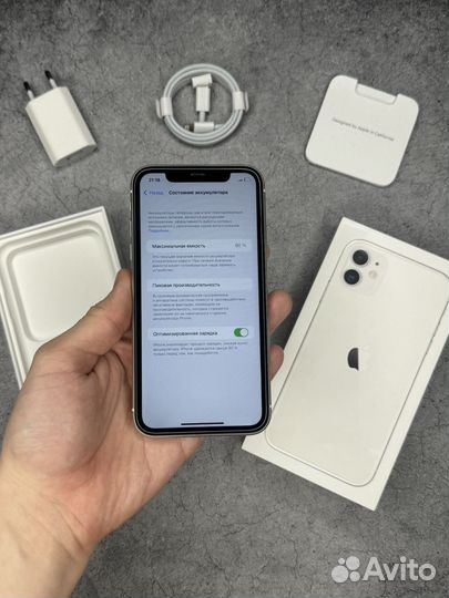 iPhone 11, 64 ГБ