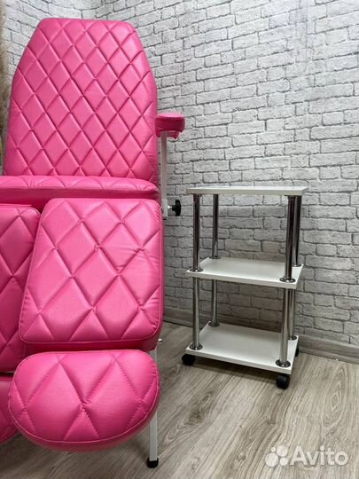 Педикюрное косметологическое кресло