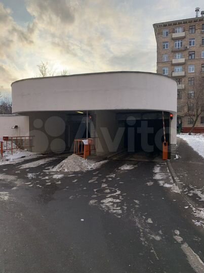 Машиноместо, 15 м²