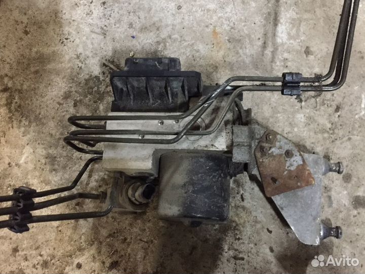 Блок абс mercedes w220