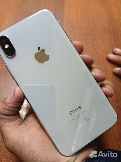 iPhone X, 64 ГБ