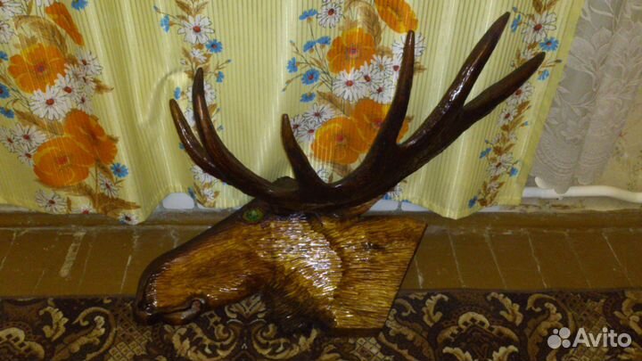 Сувенир. Лось (резьба по дереву с натур. рогами)