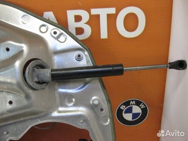 Прочие детали дверей переднее правое Mercedes-Benz