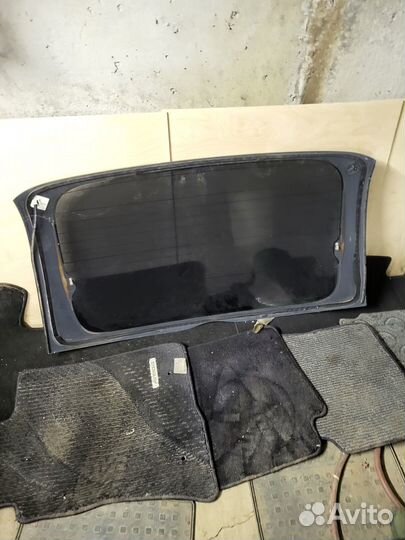 Заднее стекло toyota funcargo