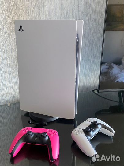 Playstation 5 как новая (2 джойстика)
