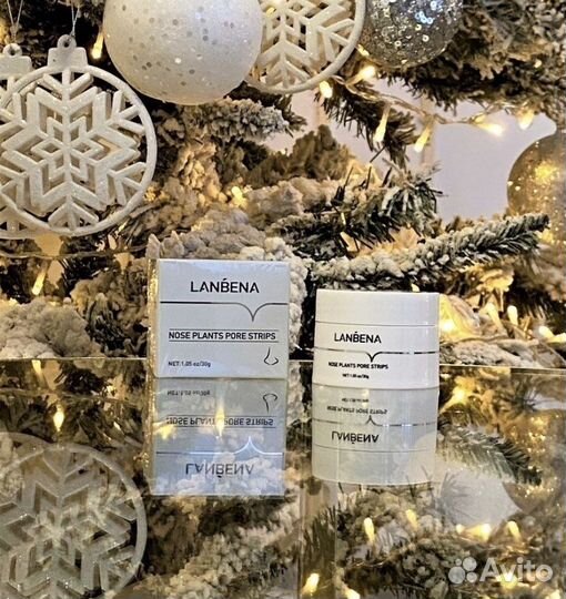 Маска lanbena от черных точек