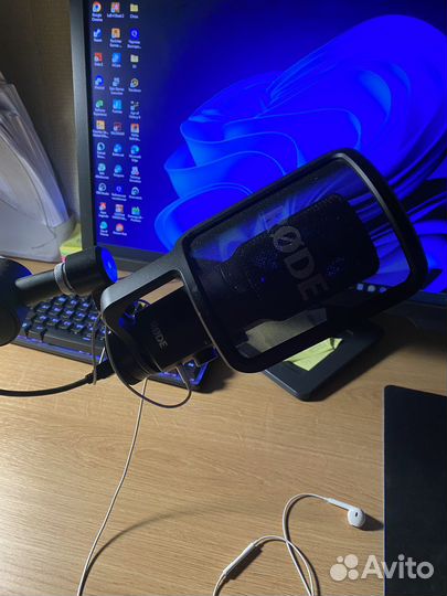 Микрофон Rode NT USB и пантограф Thronmax