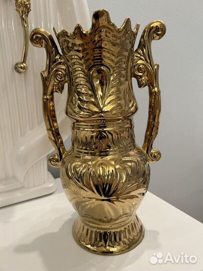 Букет из искуств.цветов в вазе