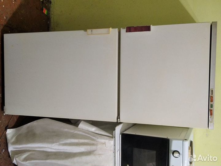 Холодильник бирюса 145х57 двухкамерный