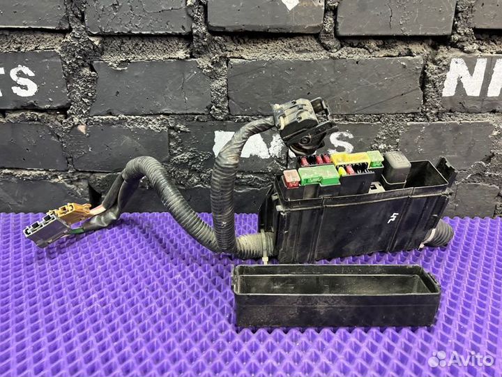 Блок предохранителей Nissan Juke YF15-218419