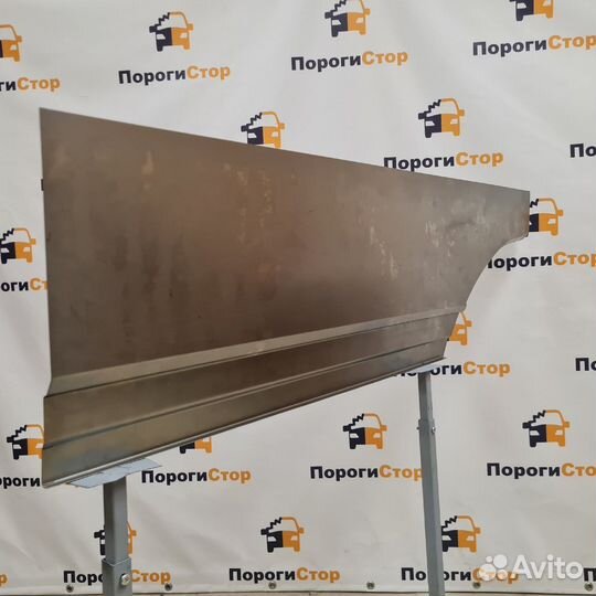 Карман выше молдинга левый MB Sprinter 906 maxi