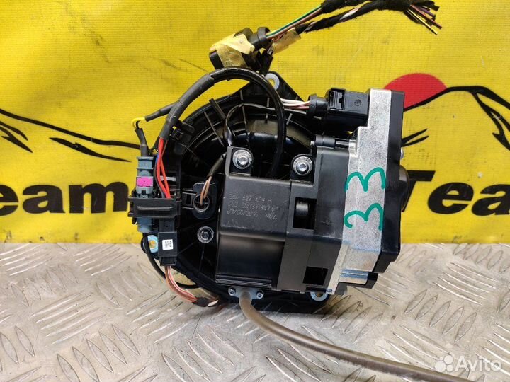 Ручка крышки багажника Volkswagen Passat Variant