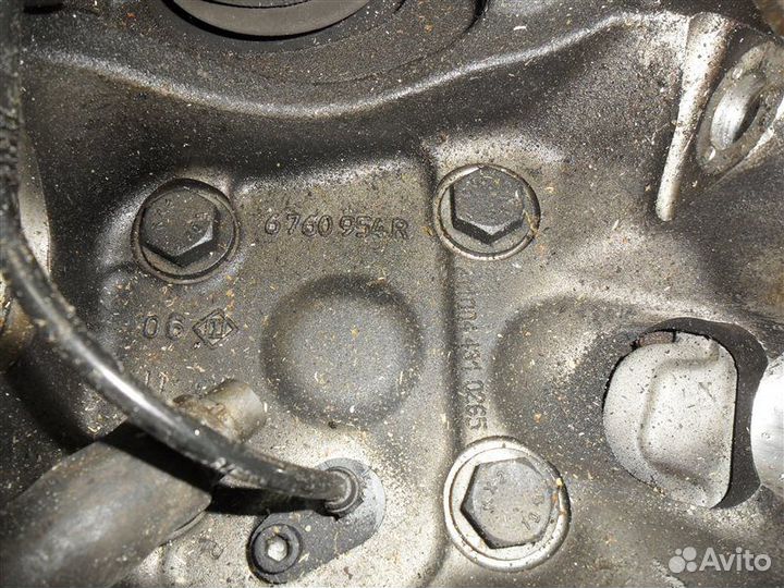 Ступица (кулак, цапфа) передняя правая Bmw 525I