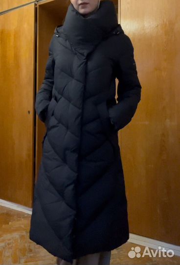 Пуховик женский clasna 42