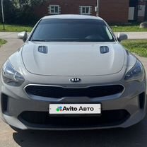 Kia Stinger 2.0 AT, 2018, 124 200 км, с пробегом, цена 2 660 000 руб.