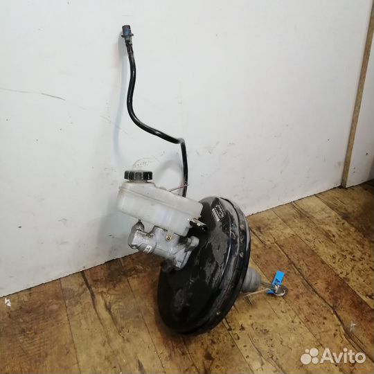 Главный тормозной цилиндр Renault Duster