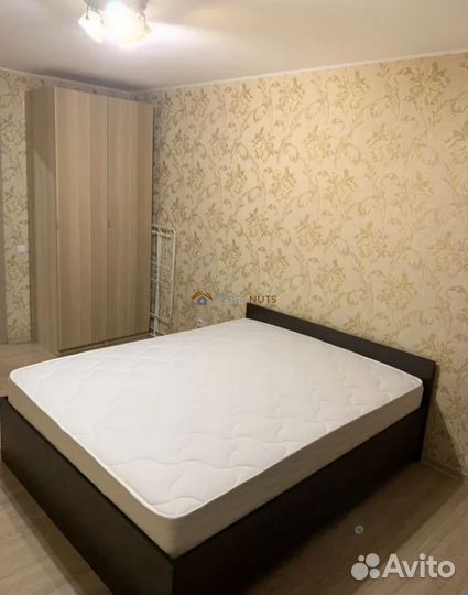 Кровать двуспальная 160х200 с матрасом