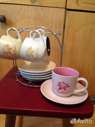 Чайные пары на подставке новые продам