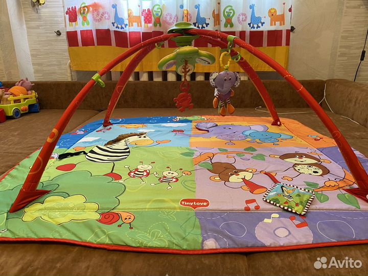 Развивающий коврик tiny love