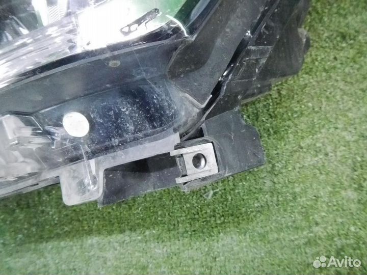 Фара левая Hyundai Creta