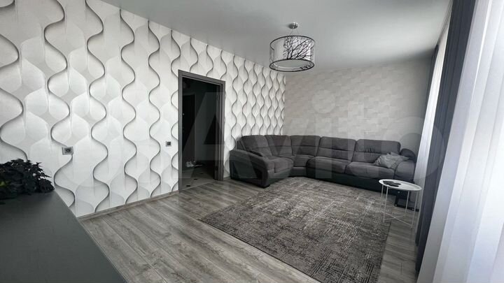 3-к. квартира, 90 м², 13/17 эт.