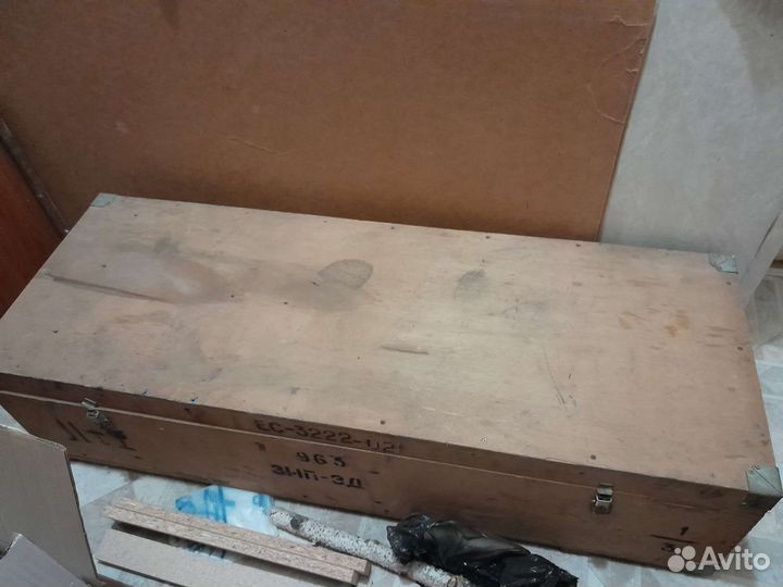 Сундук деревянный