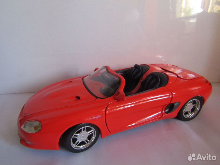 Модель 1:18 Mustang Mach 3 Maisto