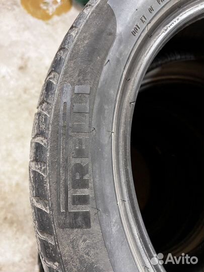 Pirelli P Zero Sports CAR 245/50 R19