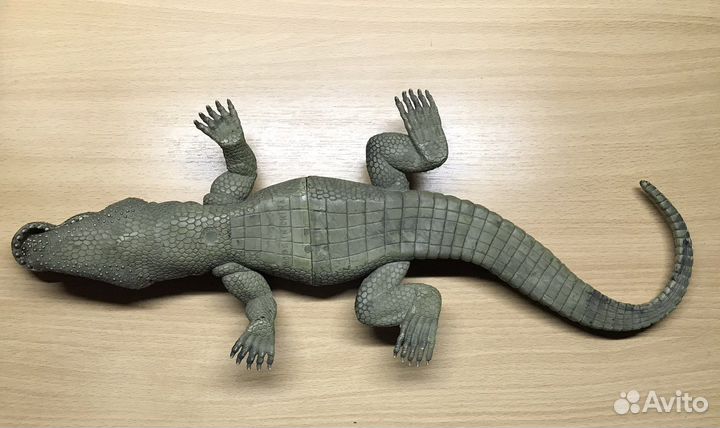 Игрушка резиновый крокодил. Пищалка
