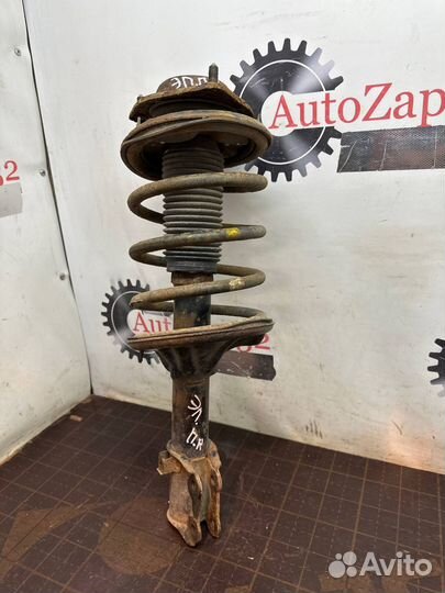 Амортизатор передний правый Hyundai Elantra XD