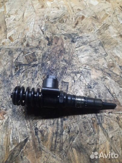 Форсунка Seat Leon 2.0 BKD 2007