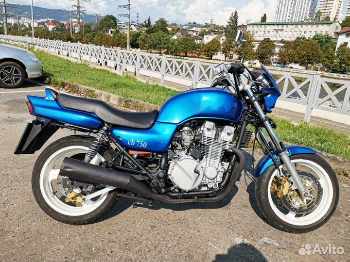Honda cb 750. 2
