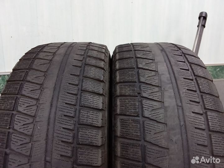 Bridgestone Blizzak Revo GZ 215/55 R16 93S