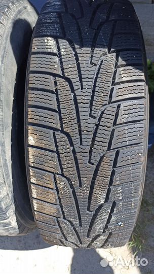 Kumho I'Zen KW31 215/65 R16