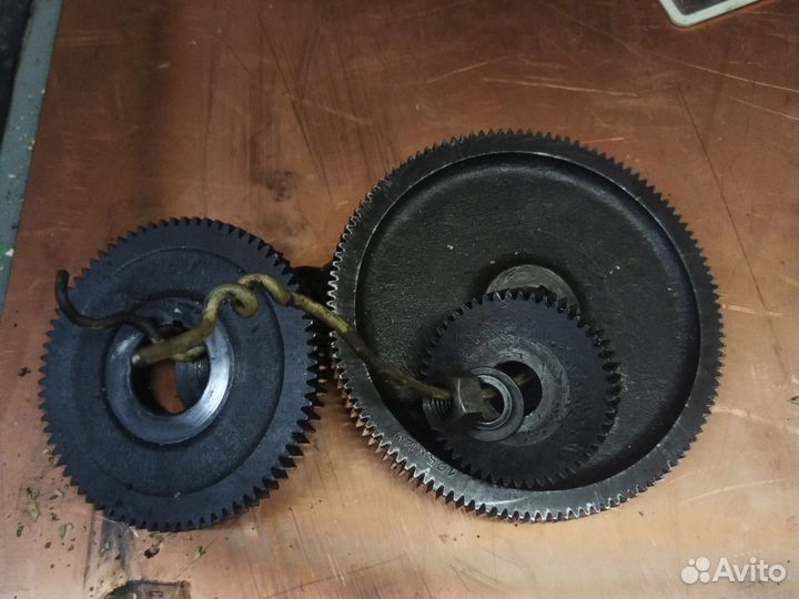 Вал шестерни