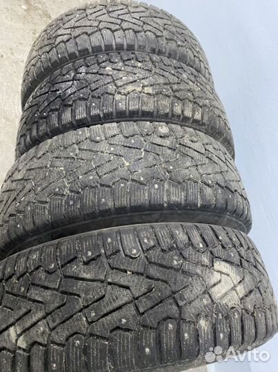 Pirelli Ice Zero 215/60 R16